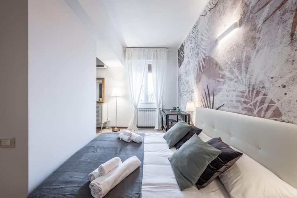 Sotto Le Due Torri 5* Apartment Bologna Exterior photo